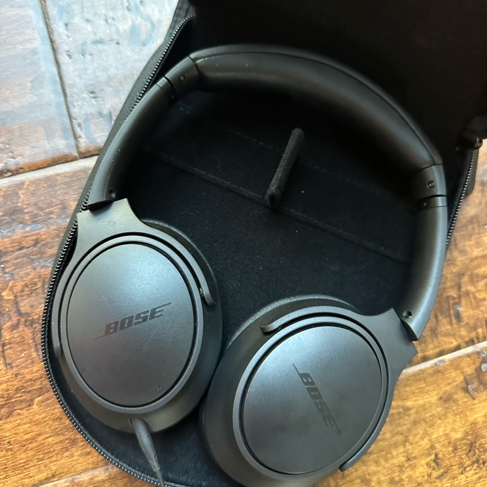 Bose SoundTrue Headphones II ( Wired )